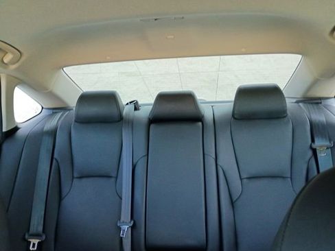 Used 2024 Honda Accord Touring image 17