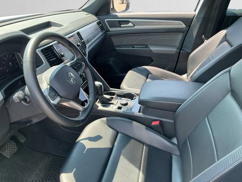 Used 2022 Volkswagen Atlas Cross Sport SE AWD/4WD image 9
