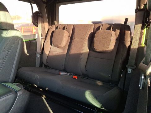 Used 2020 Jeep Wrangler Sport image 15