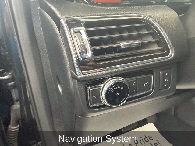 Used 2018 Lincoln Navigator Reserve w/ Technology Package AWD/4WD image 11