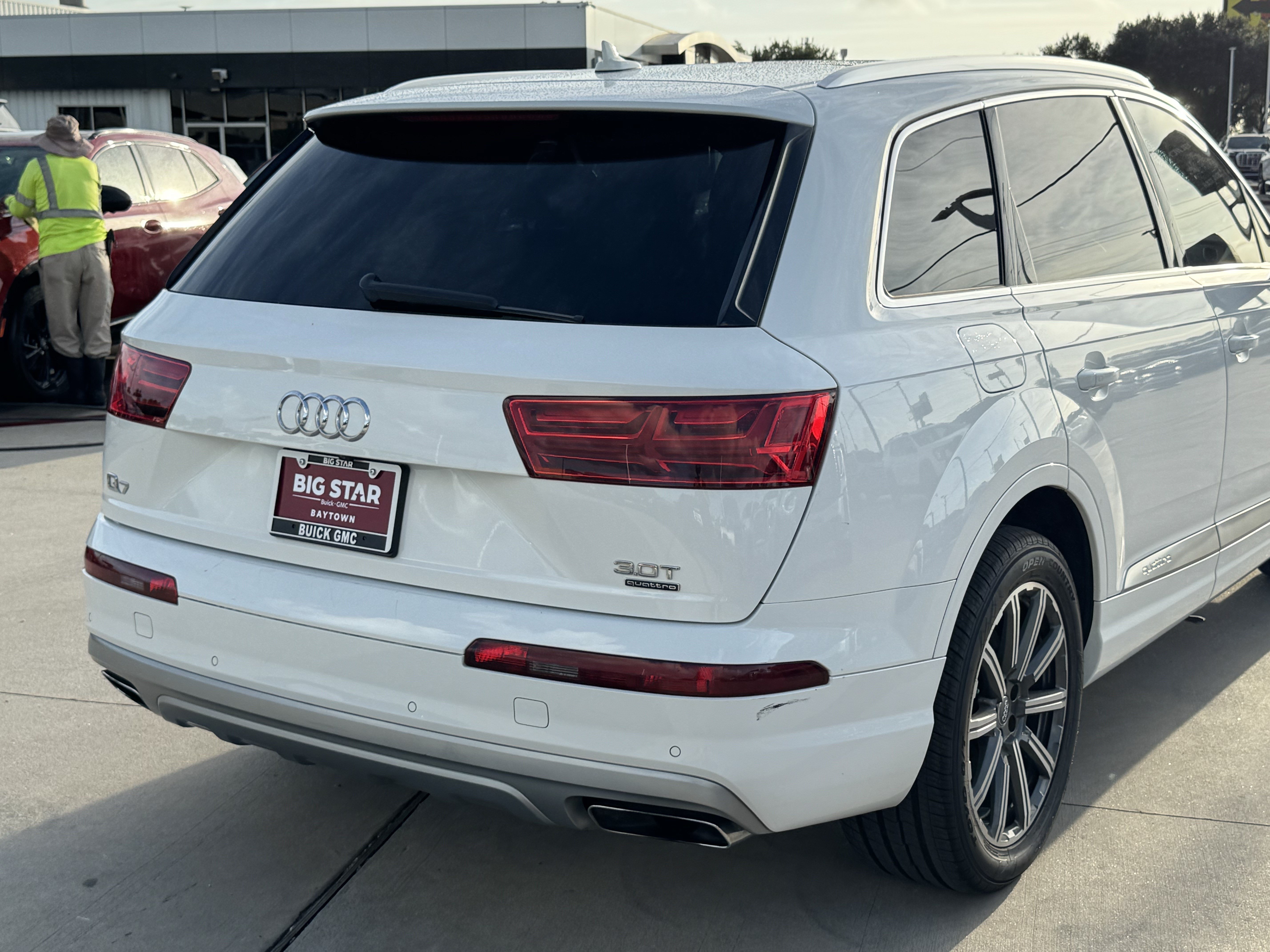 Used 2018 Audi Q7 3.0T Premium Plus w/ Premium Plus Package AWD/4WD image 7