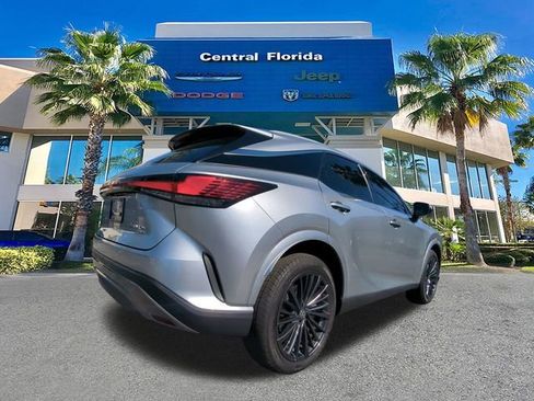 Used 2025 Lexus RX 350h w/ Convenience Package image 5