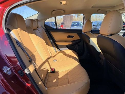 Used 2024 Nissan Sentra SV w/ SV Premium Package image 13