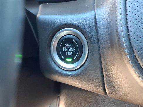 Used 2021 GMC Yukon SLT w/ SLT Luxury Plus Package image 19