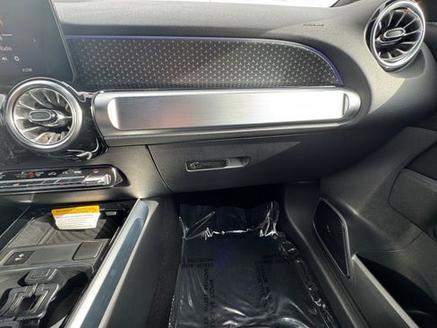New 2026 Mercedes-Benz GLB 250 4MATIC image 20
