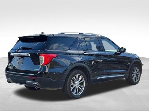Used 2023 Ford Explorer Limited w/ Equipment Group 301A image 7
