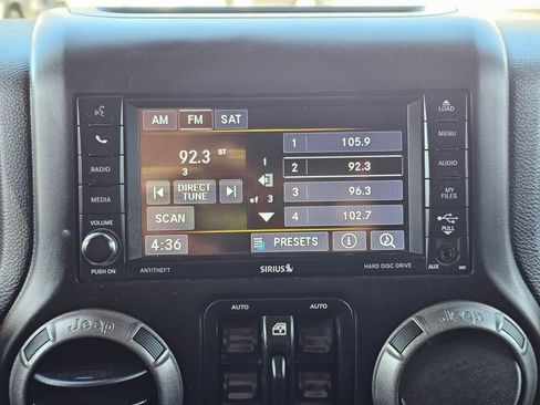 Used 2018 Jeep Wrangler Unlimited Sport S image 14