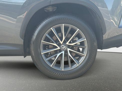 Used 2024 Lexus NX 250 FWD w/ Towing Package (2000 Lbs) image 13