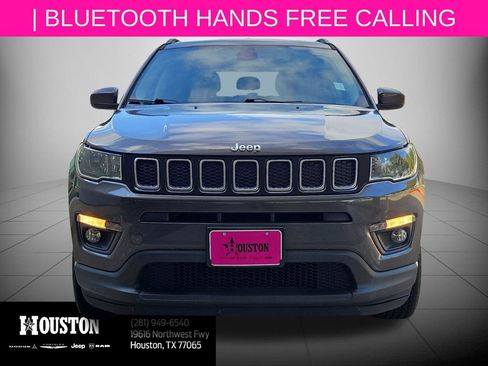 Used 2018 Jeep Compass Latitude w/ Popular Equipment Group AWD/4WD image 8