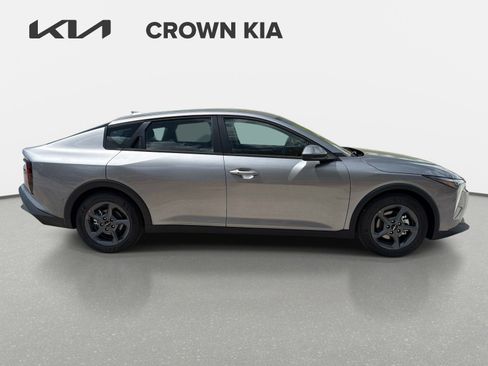 New 2026 Kia K4 FWD image 4