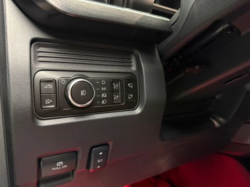 Used 2026 Ford F250 Lariat w/ Black Appearance Package AWD/4WD image 29