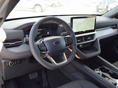 New 2026 Ford Explorer ST-Line w/ ST-Line Street Pack image 17