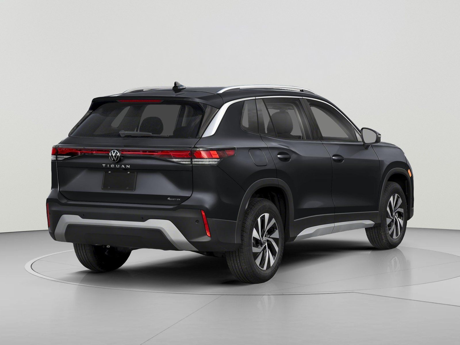 Used 2026 Volkswagen Tiguan S FWD image 2
