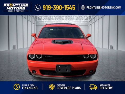Used 2016 Dodge Challenger R/T RWD image 4