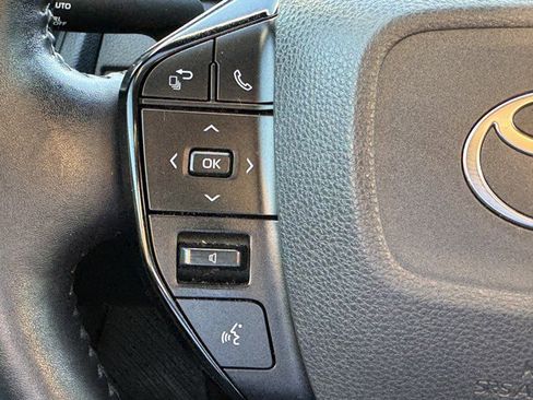 Used 2023 Toyota Prius Limited image 20