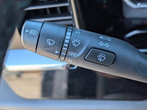 Used 2023 GMC Sierra 1500 SLT w/ SLT Premium Package image 26