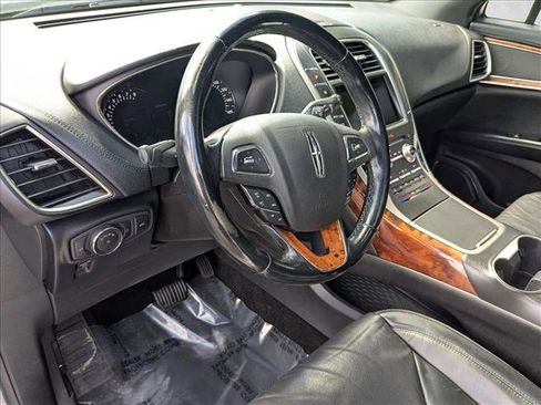 Used 2018 Lincoln MKX Reserve w/ Lincoln MKX Climate Package image 10