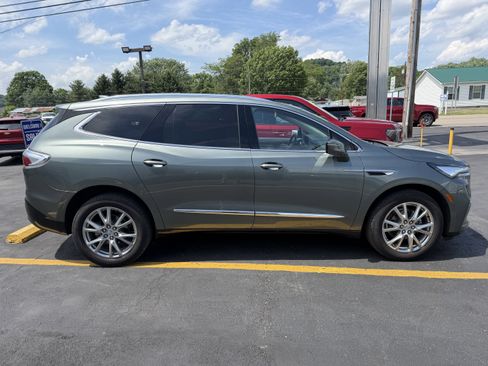 Used 2023 Buick Enclave Essence w/ Experience Buick Package AWD/4WD image 6
