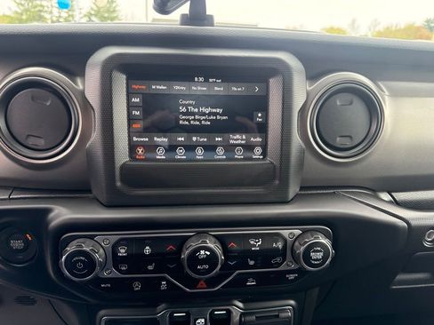 Certified 2023 Jeep Wrangler Unlimited Sport AWD/4WD image 12