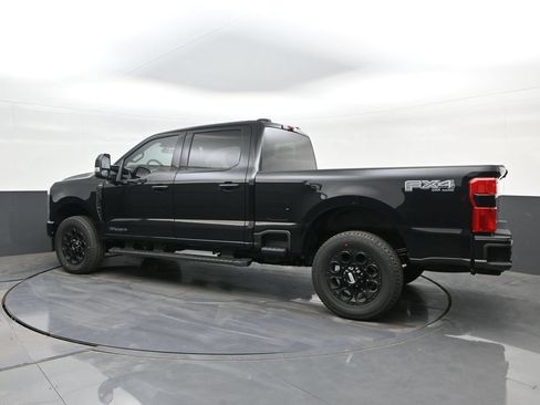 New 2026 Ford F250 Lariat w/ Black Appearance Package AWD/4WD image 5