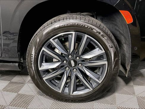 Used 2024 Cadillac Escalade ESV Sport Platinum AWD/4WD image 11
