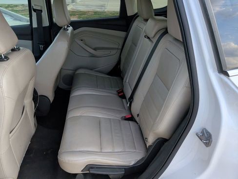 Used 2019 Ford Escape Titanium image 36