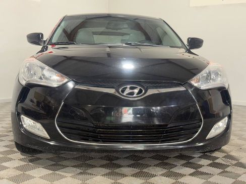 Used 2012 Hyundai Veloster w/ Style Pkg FWD image 5