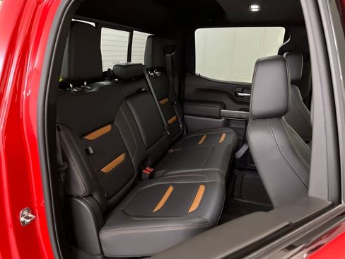 Used 2022 GMC Sierra 1500 AT4 w/ AT4 Preferred Package image 19