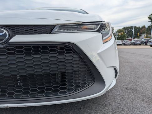 Used 2022 Toyota Corolla LE image 11