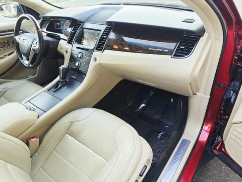 Used 2014 Ford Taurus Limited image 11
