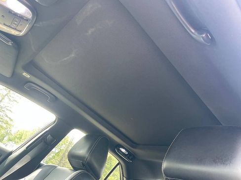 Used 2018 Chrysler 300 S w/ 300S Premium Group AWD/4WD image 16