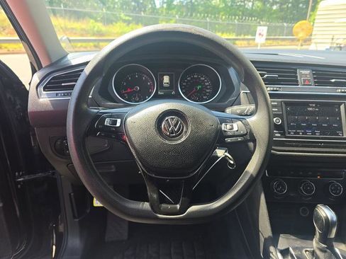 Used 2018 Volkswagen Tiguan S w/ Front Fog Lights Package FWD image 8