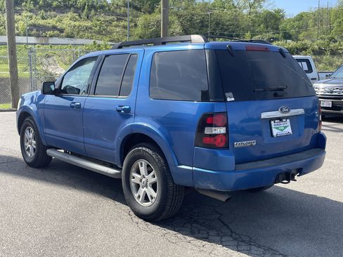Used 2010 Ford Explorer XLT AWD/4WD image 6