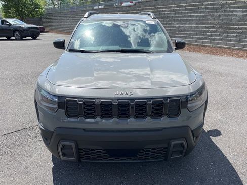 New 2026 Jeep Cherokee Laredo image 4