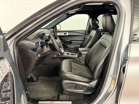 Used 2022 Ford Explorer ST-Line w/ Class IV Trailer Tow Package AWD/4WD image 11