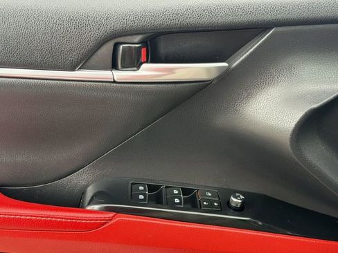 Used 2019 Toyota Camry XSE FWD image 24