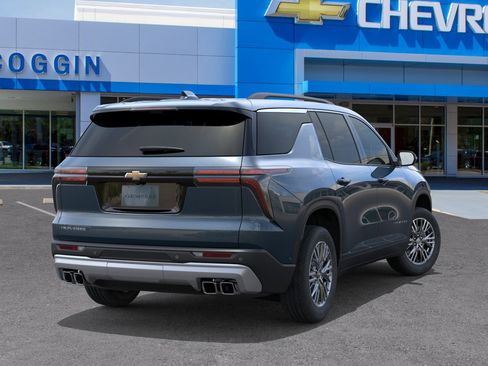 New 2026 Chevrolet Traverse LT w/ Driver Confidence Package image 4
