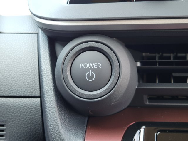 New 2027 Toyota Prius Plug-In Hybrid FWD image 13