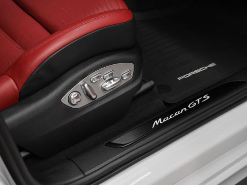 Used 2022 Porsche Macan GTS image 26