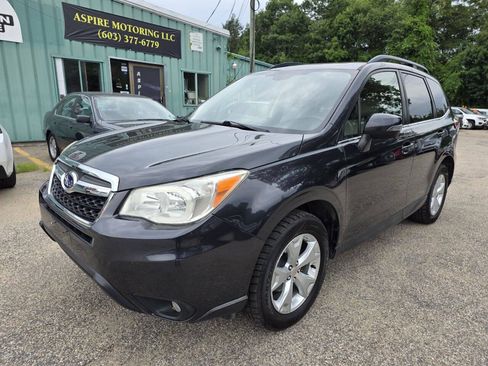 Used 2014 Subaru Forester 2.5i Touring AWD/4WD image 5