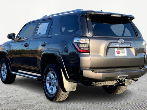 Used 2018 Toyota 4Runner SR5 image 4