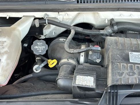 Used 2020 Chevrolet Express 3500 Extended w/ Power Convenience Package RWD image 32