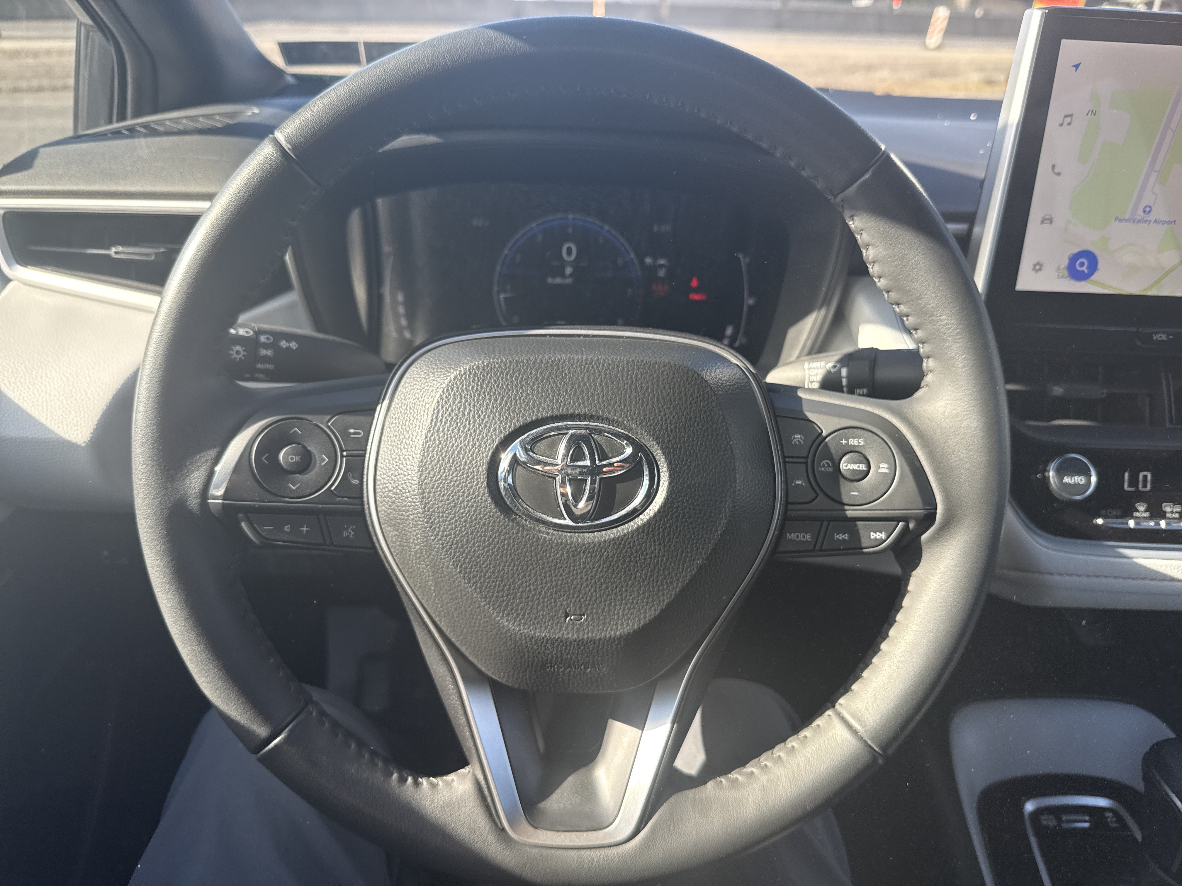 Used 2025 Toyota Corolla FX w/ Convenience Package FWD image 18