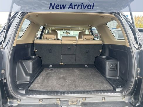 Used 2015 Toyota 4Runner SR5 image 11