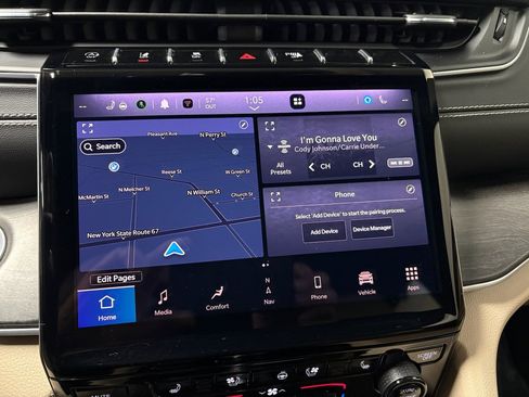 Used 2025 Jeep Grand Cherokee L Limited w/ Luxury Tech Group II AWD/4WD image 19