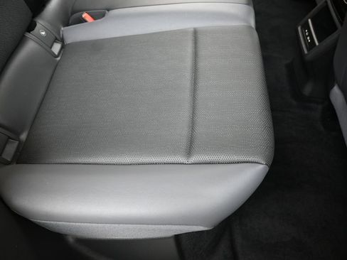 Used 2023 Volkswagen ID.4 Pro S image 16