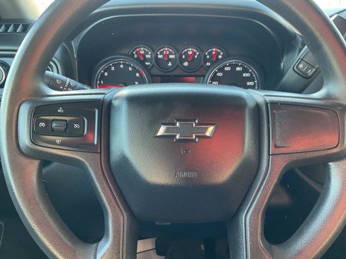 Used 2019 Chevrolet Silverado 1500 Custom Trail Boss w/ Custom Convenience Package image 16