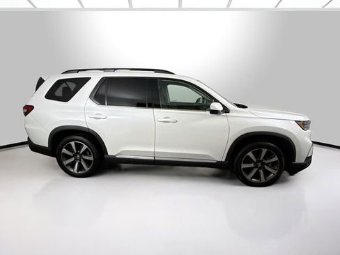 Used 2024 Honda Pilot Touring image 15
