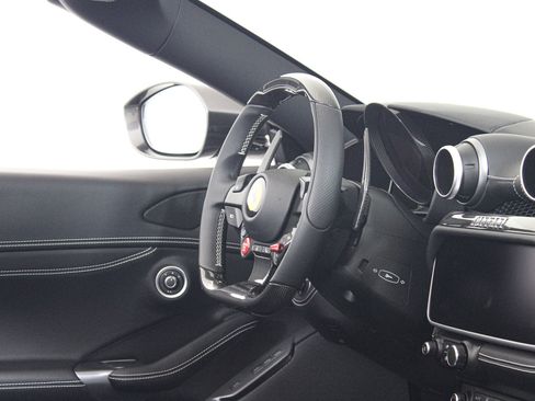 Certified 2023 Ferrari Portofino M RWD image 35