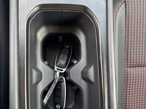 Certified 2025 Nissan Kicks SR AWD/4WD image 26